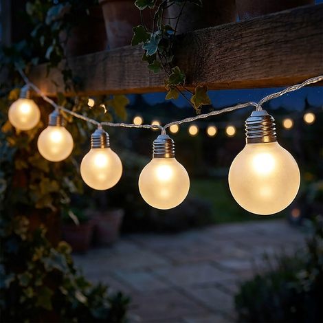 Lichterkette mit 8 LED Glühbirnen für Außen und Innen batteriebetrieben - 110 cm - Garten Dekobeleuchtung mit transparenten Lampen