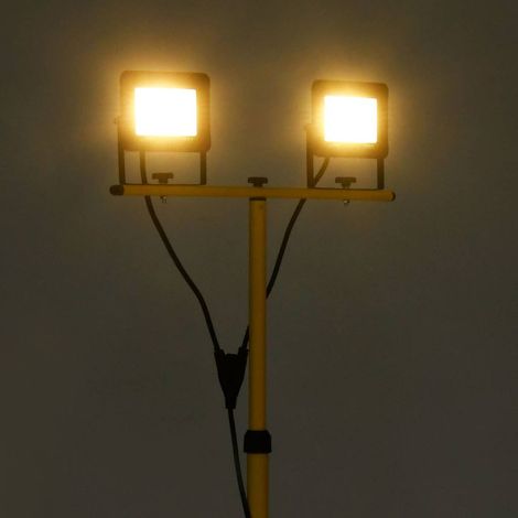 vidaXL Foco LED con trípode 2x50 W blanco cálido (1/2)