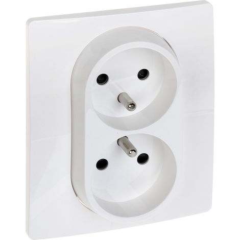 Enchufe doble LE-764541 Niloe 230 V 16 A LEGRAND