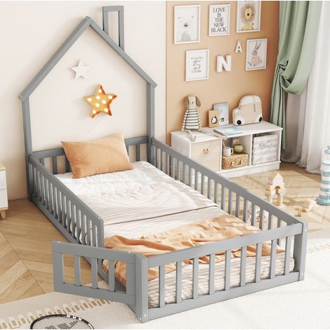 Kinderbett Hausbett 90/200 cm grau aus Kiefernholz und MDF mit Schornsteinform und Sicherheitsgitter (1/5)