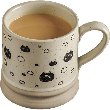 Una taza de café de cerámica artesanal de estilo vintage de 400 ml (14 oz) con un diseño original (decorada con un motivo de gato negro). (1/4)