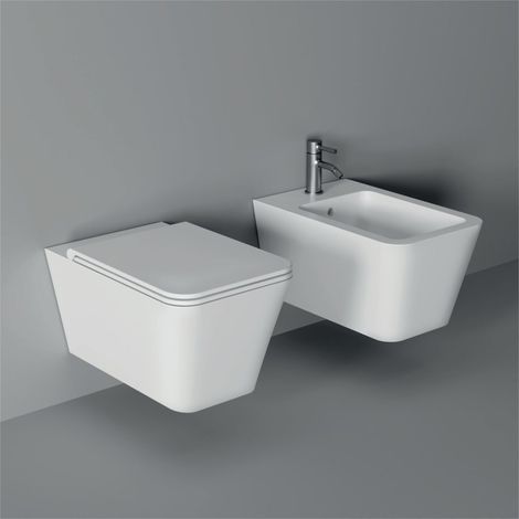 Sanitari Hide Square sospesi senza brida cm. 55x35 con sedile
