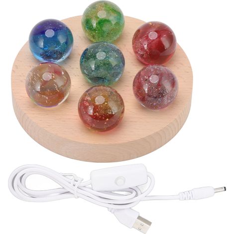 Lampe boule en hêtre sapelli avec effet 3D et peinture à variations de couleurs, LED intégrée, pour la décoration, socle rond en hêtre. (1/5)