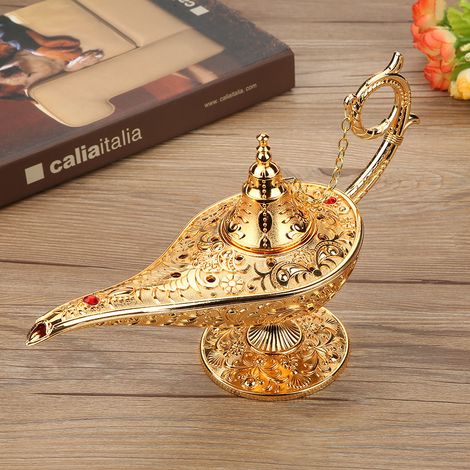 En référence à GY02576-02, la grande lampe Aladdin dorée présente un motif différent. (1/4)