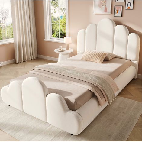Kinderbett 90x200 cm beige aus Samt mit Wolken-Design, abgerundeten Ecken und Lattenrost (1/5)