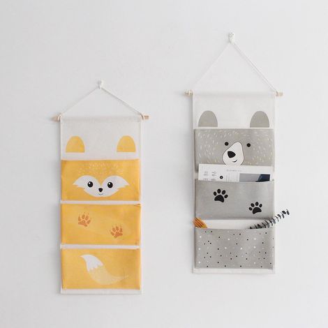 Lot de 2 Pochettes Murales pour Chambre Enfant, Organisateur Suspendu avec 3 Compartiments, Panier Décoratif à Fixer au Mur, Rangement pour Placard (1/5)