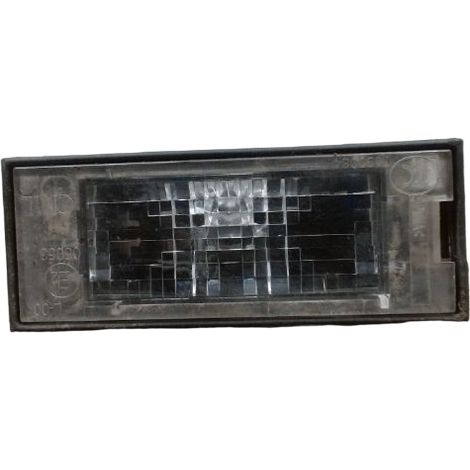[PRODUIT D'OCCASION] Eclaireur Plaque De Police Gauche RENAULT Megane ♻️ Ref Oe. 8200480127 - Garantie à vie (1/3)