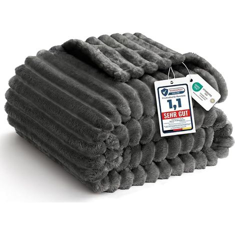 Grey Fleece Blanket, 220 x 240 cm, Ribbed Flannel Blanket, Soft, Warm, Fluffy and Breathable, Large Size for Sofa and Double Bed (1/5)