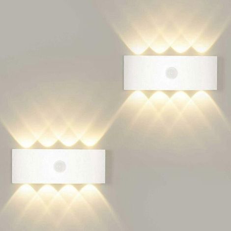 8-W-Wandleuchte mit Bewegungsmelder, warmweißes Licht (3000 K)