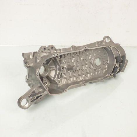 Carter moteur gauche pour scooter Aprilia 50 SR Di Tech (1/5)