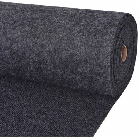 Moquette gris anthracite, 1,2 x 15 mètres, polyester. (1/5)