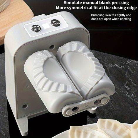Un set de machine électrique automatique à raviolis — pour préparer sans effort des pâtes à raviolis et des raviolis. (1/5)