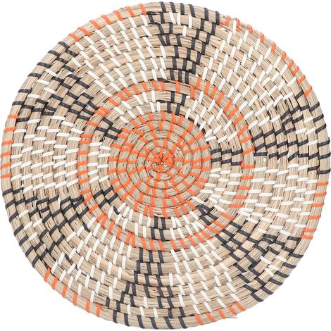 Tapis de paille nordique isolant, dessous de plat et décoration murale écoresponsable (1/5)