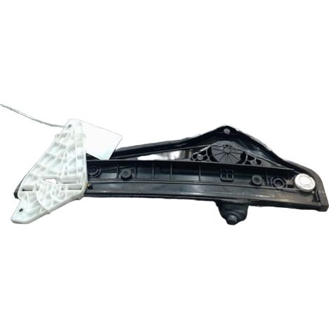 [PRODUIT D'OCCASION] Mecanisme+moteur Leve-glace Avant Droit HYUNDAI Veloster ♻️ Ref Oe. 824602v000 - Garantie à vie (1/4)