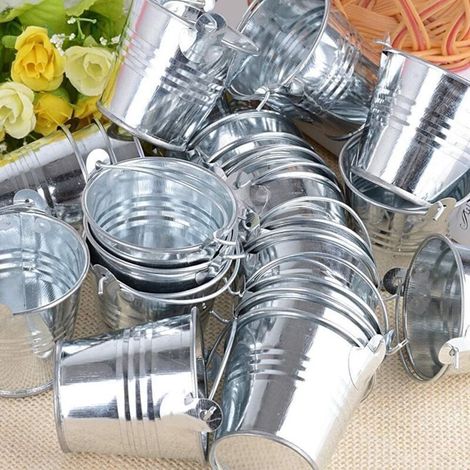 Bardusch - Set di 12 mini vasi da fiori in metallo da appendere, secchielli da 6 cm con manico rimovibile per balcone, recinzione, giardino, decorazione d'interni (argento) (1/3)