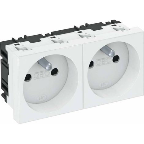 Prise double M45 avec/sans 16A blanche STD-F0 RW2 6120172 /6 pcs./ (1/2)