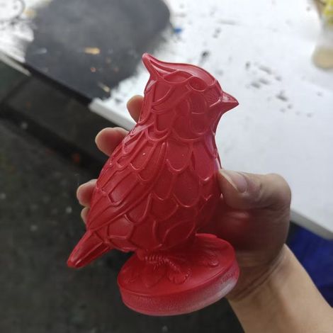 Neue dekorative Kardinallampe aus Kunstharz mit rotem Vogelmotiv – Roter Vogel