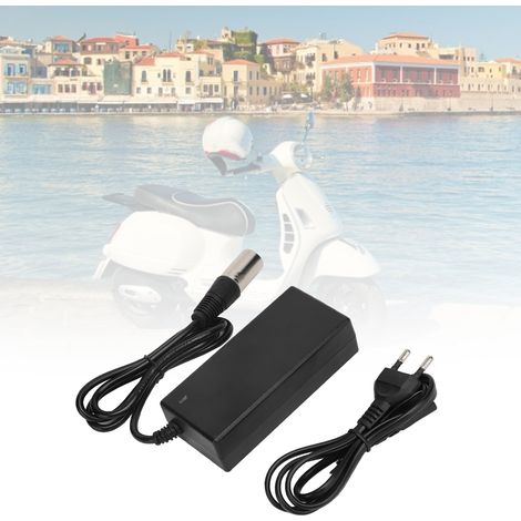 Adaptateur Secteur UE 100‑240V pour Batterie Lithium 29.4V/2A avec Fiche Mâle 3 Broches (1/5)
