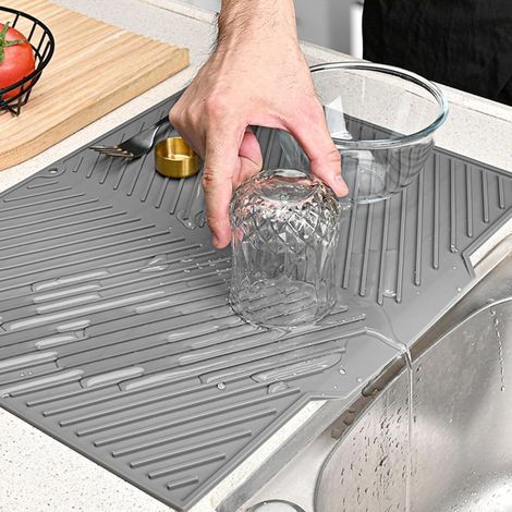 Draining mat with drip tray, 40 x 30 cm silicone draining mat for the kitchen, sloping surface and grooved structure for optimal water drainage, draining mat (1/5)