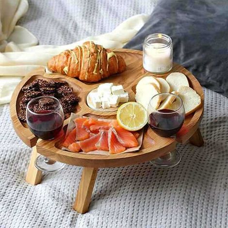 1 couleur : comme sur la photo. Matériau : table ronde pliante en bois, table à vin portable, mini table d’extérieur en bois.