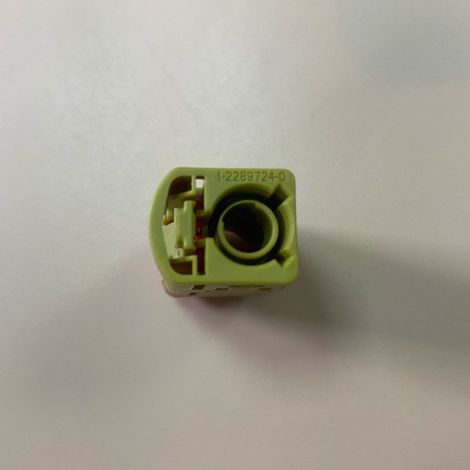 1-2289724-0 Faisceau de câbles pour connecteur automobile à 1 trou (1/4)