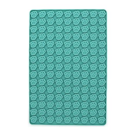 Tapis de cuisson pour animaux (lot de 2) - Faciles à nettoyer, ces tapis de cuisson en forme de patte de chien sont parfaits pour préparer des friandises maison pour votre animal. (1/4)
