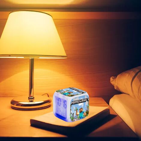 Sveglia LED Colorata Minecraft Coolie Fear, Orologio Digitale Luminoso, Regalo di Compleanno o Natale (1/4)