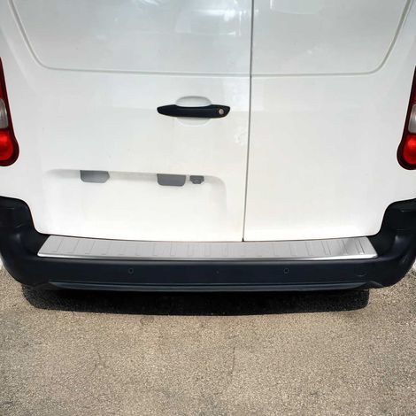 OMAC Ladekantenschutz für Peugeot Rifter Partner / Berlingo 2018-2026 Chrom (1/5)