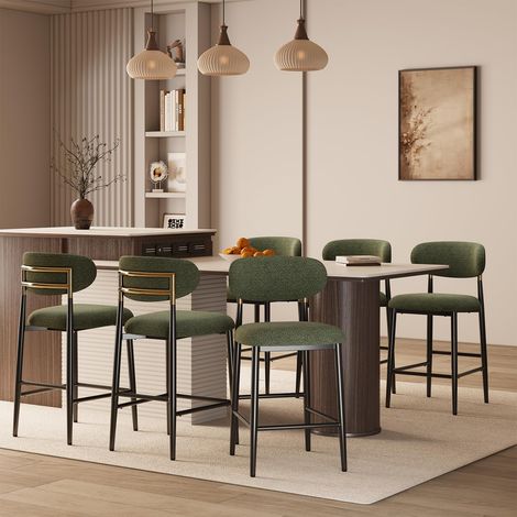 Tabouret Bar, Tabouret de Bar Lot de 6, Chaise de Bar avec Dossier Enveloppant et Mousse Haute Densité, Pieds en Métal Noir et Détails Dorés, Convient aux Cuisines, Cafés et Bars, Vert (1/5)