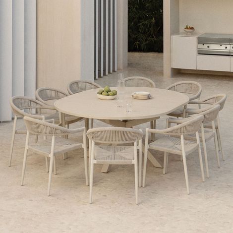 Set de table extensible 145-200x145 cm Barces et 10 chaises de jardin empilables avec accoudoirs en aluminium Amatria SKLUM Tapioca Beige (1/5)