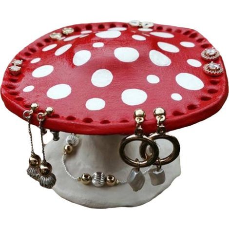 Red 26 Holes Mushroom Earring Display Stand Resin Earring Stands Decorative Art Earring Rack Pretty Jewelry Holder (1/5)