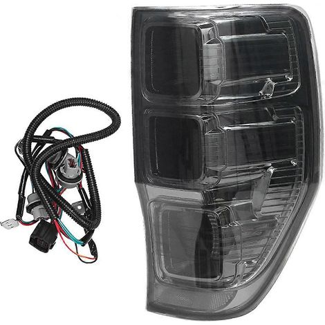 Feu arrière droit (stop/frein) pour Ford Ranger Ute PX XL XLS XLT 2011-2020, avec fil (sans ampoule). (1/5)