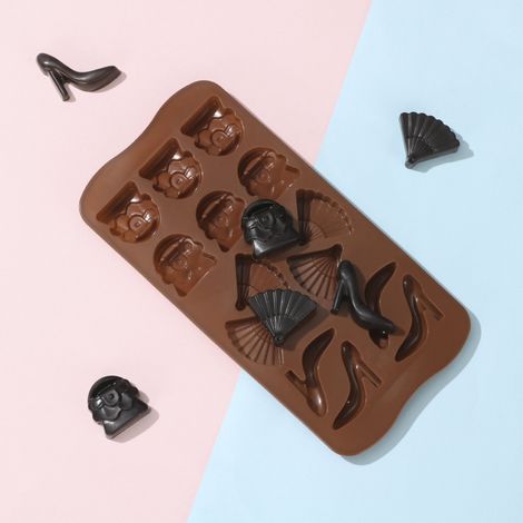 14 fächerförmige Silikon-Schokoladen-Flip-Pralinenformen zum Backen von Kuchen und Eis (1/4)