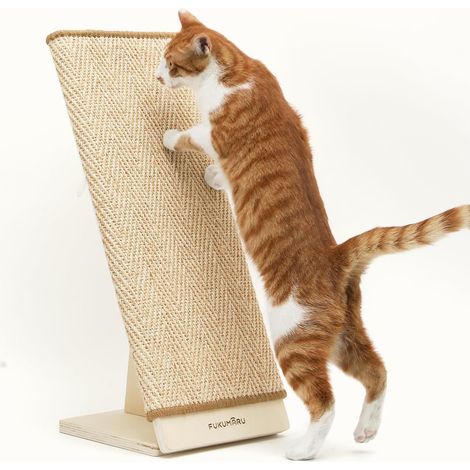 Griffoir pour Chat, 60 cm en Sisal Naturel avec Rampe, Tapis Griffoir Interchangeable, Cadre en Bois Robuste en Forme de L, Protection des Meubles (1/5)