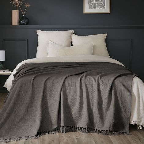 Plaid 180 x 220 cm en coton texturé Sixtine – Gris