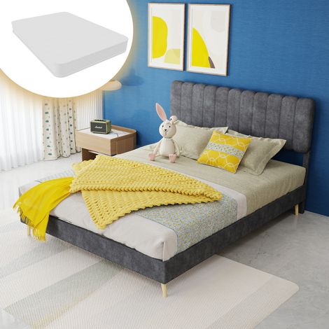 Lit moderne et minimaliste rembourré avec tête de lit souple, 140 x 200 cm, couleur gris, meuble de chambre multifonctionnel, base basse sans espace de rangement, matelas inclus (140 x 200 cm) (1/5)