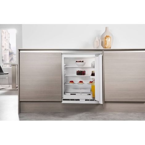 Whirlpool – Réfrigérateur intégré compact 144L – Classe E – Dégivrage automatique – Éclairage LED – 39 dB – Portes réversibles (1/5)