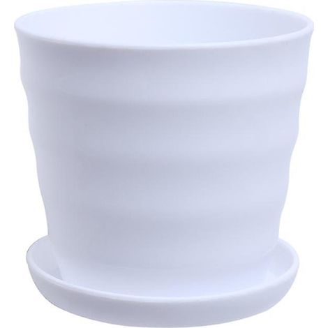5 pots de fleurs en plastique (1/3)