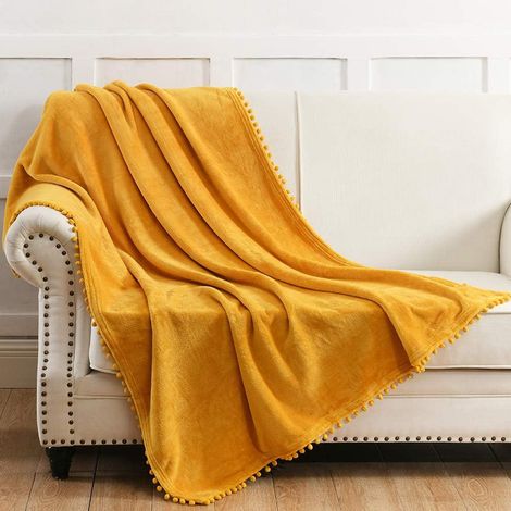 Couverture en flanelle - Douce et chaude, idéale pour canapé, lit et fauteuil, avec capuche, 127 x 152 cm, jaune (1/5)