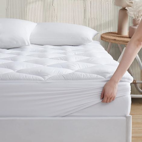 Mattress Topper, 200 x 200 cm, Soft Mattress Topper, Breathable Mattress Protector, 360 °C Wrap, 3D Mesh Cover, White (1/5)