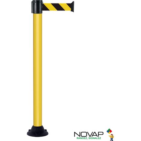 Poteau Alu Jaune laqué à sangle Noir/Jaune Hachuré 3m x 50mm sur socle fixe - 2011020 (1/2)