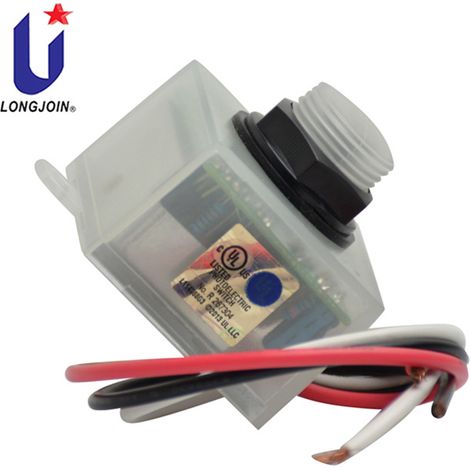 Fully electronically wired UL CE outdoor street light controller supports wide voltage range. (1/5)