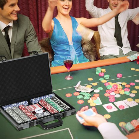 Jeu de poker, Pad, Disque du donneur, 5 dés, 2 jeux de cartes, 400 jetons, Boîte de poker