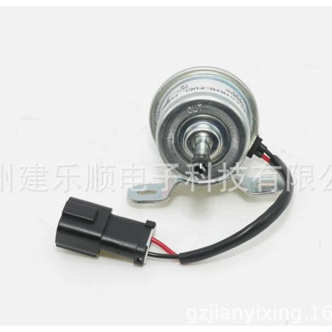 La pompe à carburant électronique 46330155 est compatible avec les pompes à carburant électriques utilisées dans les rouleaux compresseurs BOMAG et autres engins de chantier. (1/2)