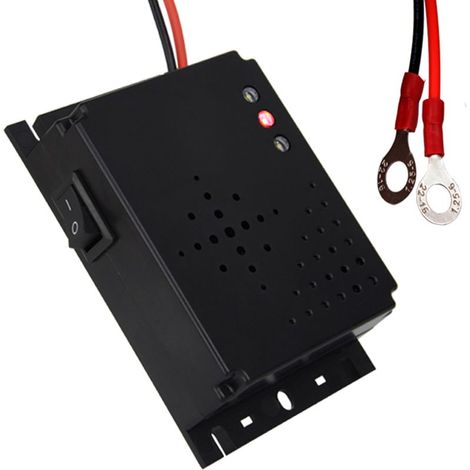 Répulsif anti-souris à placer sous le capot de votre voiture, avec lumière stroboscopique LED, pour coffre de voiture, camping-car et entrepôt intérieur. (1/5)