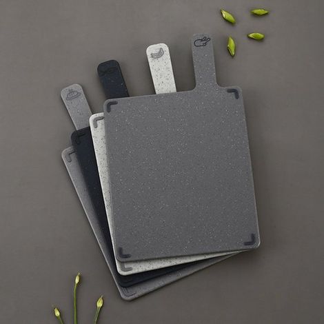 4-teiliges Schneidebrett-Set mit Ständer Schneidebrett-Set Küchenschneidebrett aus Kunststoff mit rutschfesten Füßen Kleines Schneidebrett für 32 32 (1/4)