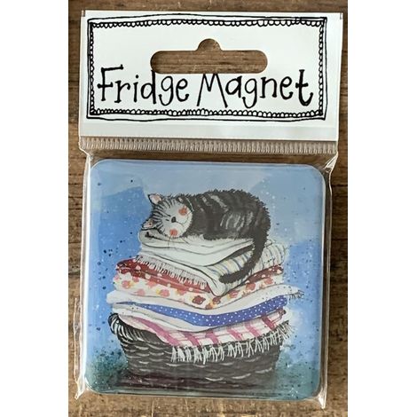 Magnete FM56 Gatto su un cesto della biancheria
