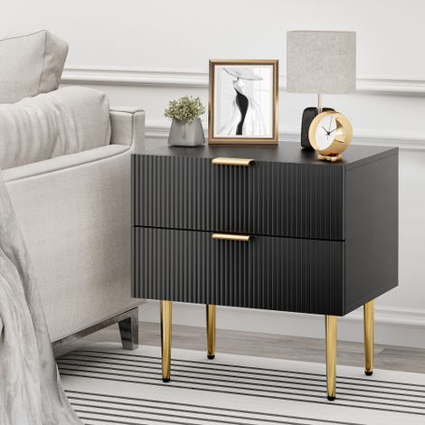Table de chevet noire à deux tiroirs avec façade texturée en ondulations  modèle moderne pour chambre avec pieds en métal (vendue à l'unité). (1/5)
