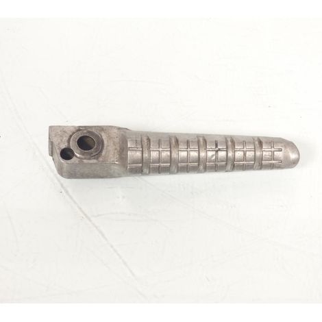 [PRODUIT D'OCCASION] Cale pied passager droit origine pour moto Aprilia fixation 18mm (1/2)