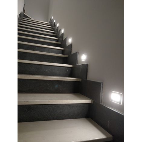 "Segnapassi LED SLAB da esterno 5W CCT con alloggio in cassetta di derivazione 506" (1/2)